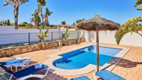 Chalet El Cancelín Conil de la Frontera by Ruralidays